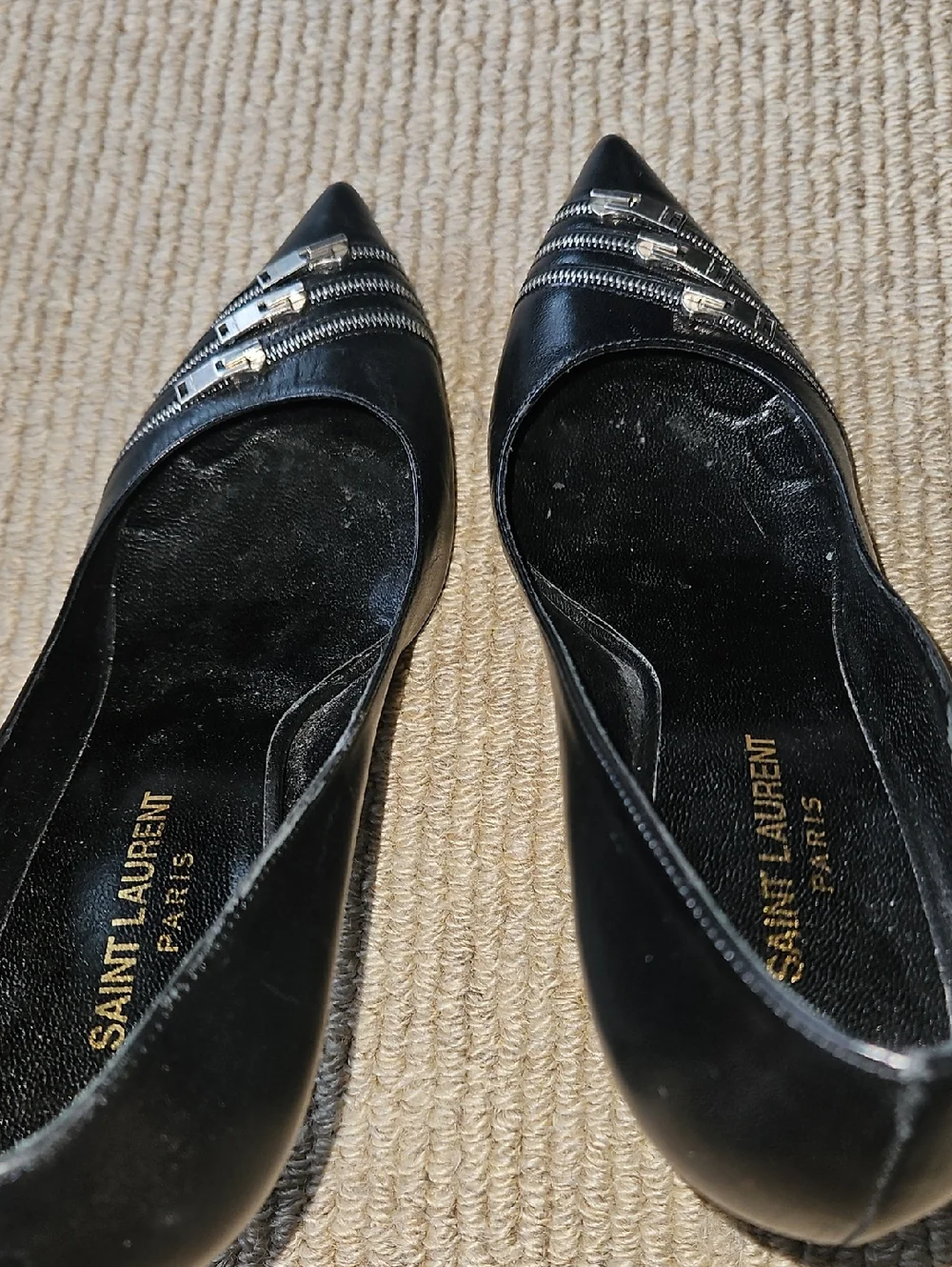 EUC Saint Laurent Black Leather Pointed-Toe Stilettos Pumps W  Zipper Accents - Picture 5 of 7